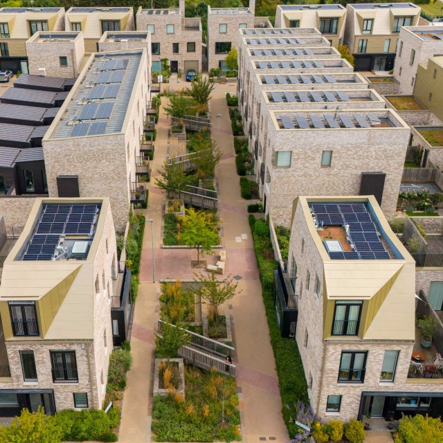 Wohh&auml;user mit Solar- und Photovoltaikanlagen