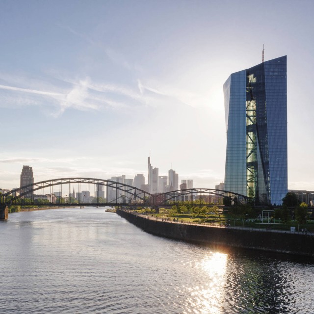 Das Gebäude der Europäischen Zentralbank (EZB) in Frankfurt am Main