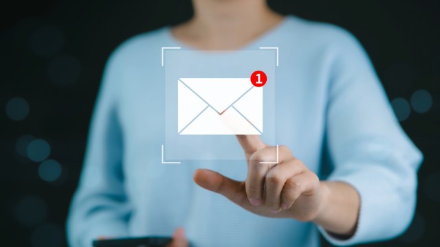 E-Mail Benachrichtigung