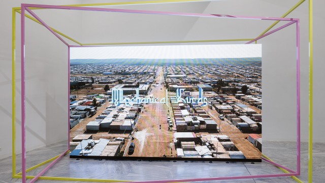 Hito Steyerl: Mechanical Kurds, 2025. Videoinstallation, Detail