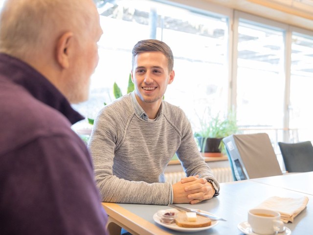 Simon Schönherr im Gradmann Haus: Corporate Volunteering der LBBW