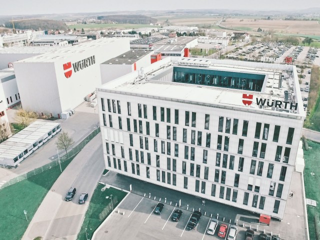 Blick von oben auf die Unternehmenszentrale von Würth