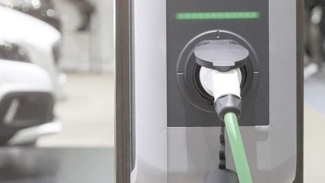 Elektroauto an Ladesäule