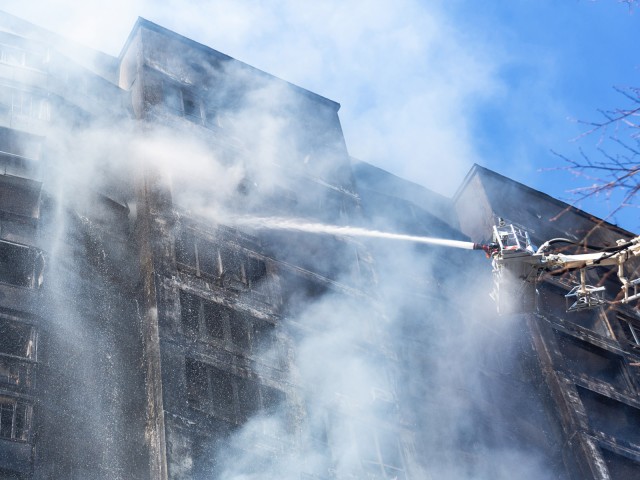 Brand in Kiew wird gel&ouml;scht