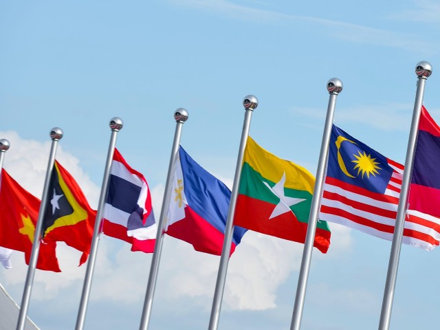 Nationalflaggen der südostasiatischen Länder ASEAN