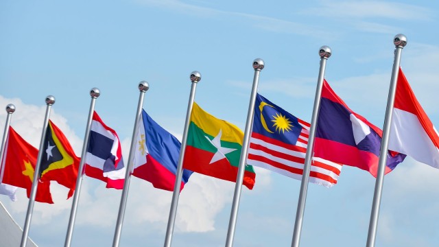 Nationalflaggen der südostasiatischen Länder ASEAN