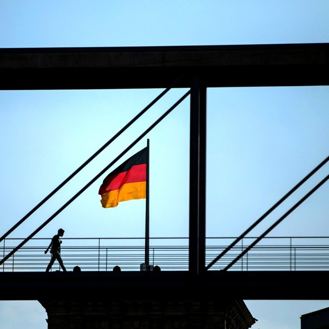Reichstag Bundestag Deutschland Flagge